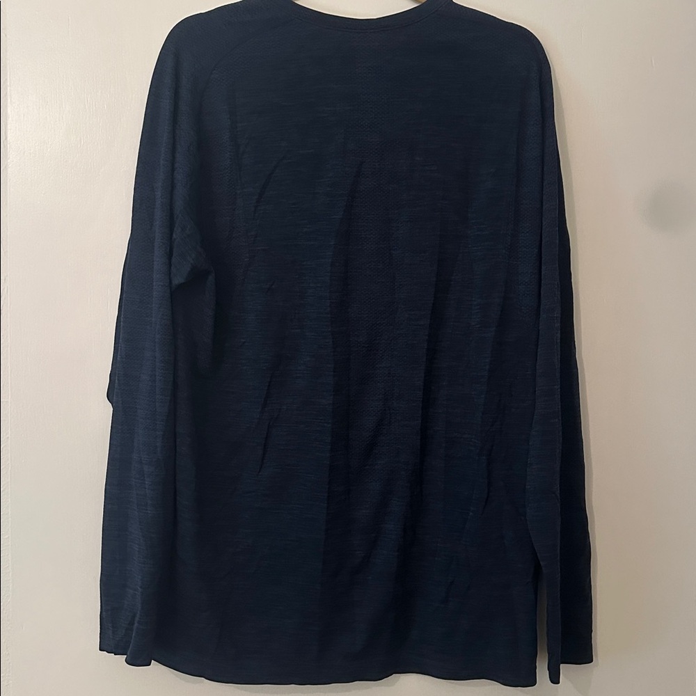 Men's Lululemon Metal Vent Tech Long Sleeve Shirt - Picture 3 of 4
